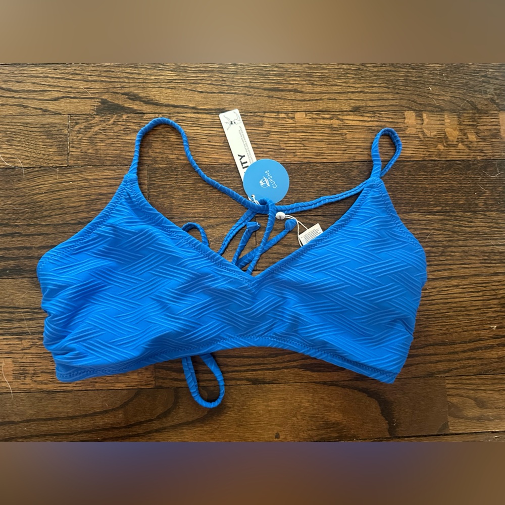 Cupshe Blue Textured Bikini Top